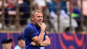 잉글랜드 심슨 감독 “한국 측면공격 매우 좋은 팀…접전 예상”