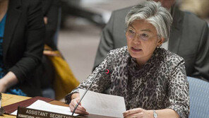 강경화 외교부장관 후보자 귀국, “北 핵 도발 강력 제재…인도적 지원은 계속해야”