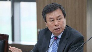 ‘정유라 특혜·블랙리스트 존재’ 최초 제기한 도종환 문체부 장관 하마평