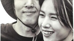 조윤희, 태교 위해 라디오 하차…SNS 근황 보니 ‘남편 이동건과 행복 일상’