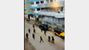 필리핀 계엄령 ‘마라위’ 곳곳에 IS 무장대원…현지주민 “그들이 통제하고 있다”