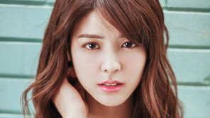 [스타패션]‘청순미녀’ 후지이 미나의 팔색조 매력 속으로