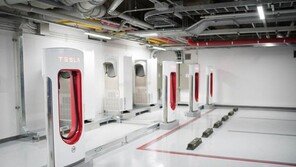 테슬라 급속 충전소 '수퍼 차저' 첫 공개, 완충까지 약 75분