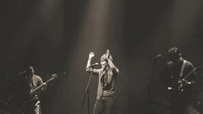 감성밴드 플라워, 새싱글 ‘시절연인’ 발표