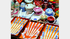 [책의 향기]젓가락은 때로 사랑의 시보다 강렬한 증표