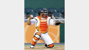 한화 변화의 첫걸음, ‘로사리오 포수’ 프로젝트 재가동