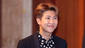 [동아포토]방탄소년단 랩몬스터, 붙타오르는 미소