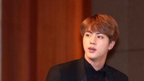[동아포토]방탄소년단 진, 빛나는 핸섬가이