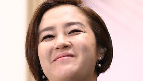 ‘비디오스타’ 이재은, 이혼 후 첫 토크쇼…“엄마 계가 내 반평생 망쳐” 