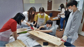 모두투어, 신입사원과 함께하는‘어린이 가구 만들기’진행