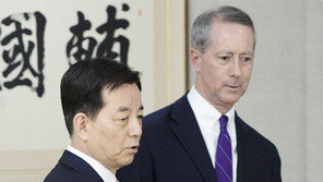 손베리 “대북 인도적 지원, 핵-미사일 개발 도울 우려”