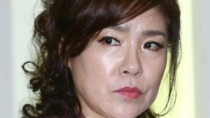 [동아포토]김연자 ‘송대관 폭언사건 기자회견 참석’
