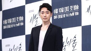 [동아포토]이준혁 ‘차도남 느낌이 물씬~’