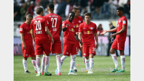 [할로 분데스리가] 돌풍의 2위 라이프치히, 중계권료는 꼴찌