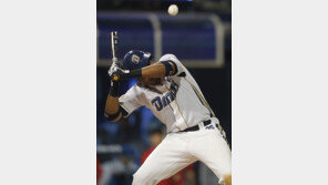 [콤팩트뉴스] ‘헤드샷’스크럭스, CT 촬영결과 이상 無…선발에선 제외