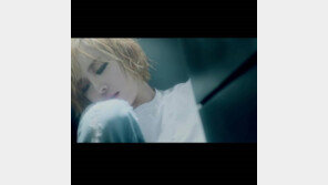 윤종신 “가인, 심리적으로 힘든 상태…치료 받는 中, 쾌유 빌어달라”