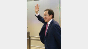 홍준표 “선거 여론조사 폐지할 때 됐다…조작하는 느낌 지울 수 없어”