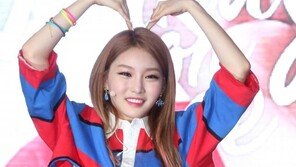 [화보]아이오아이 출신 '춤통령' 청하의 섹시 포즈