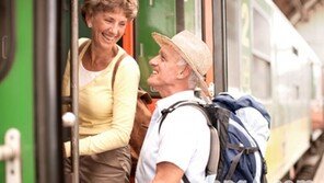 ‘액티브 시니어’ 배낭족이 뜬다… 유레일 패스로 떠나는 유럽 기차여행