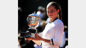 ‘논시드의 기적’ 쓴 스무살 오스타펜코