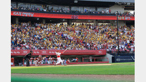 역대 최다 매진 KIA ‘흥행 만루홈런’의 명과 암