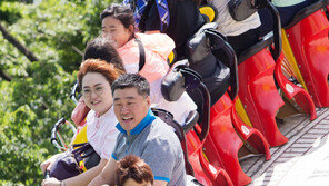 롯데월드 어드벤처 “유공자-군인-경찰 자유이용권 할인”