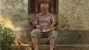 ‘대마초’ 정재진, 과거 성기노출 영화 출연…‘외설 논란’