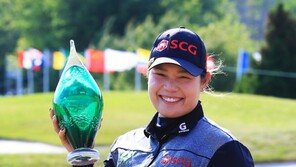 쭈타누간, 이번엔 진짜 ‘골프여제’