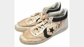 조던이 LA올림픽 결승서 신은 농구화 2억원 낙찰