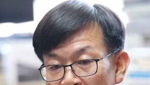 민주당 “‘공정거래위원장 임명’ 김상조, ‘솔로몬의 지혜’ 기대”