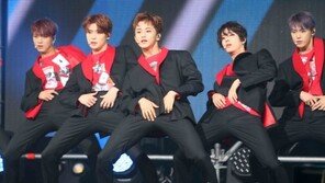 [동아포토]NCT127, 최고의 루키 무대