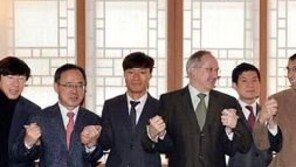 “이용수 위원장 사의…슈틸리케 후임, 새 기술위서 처리할 전망”