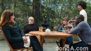 ‘겟 아웃’ 극장에선 볼 수 없었던 반전의 엔딩신, VOD에서 볼 수 있다