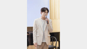 이석훈 “타이틀곡의 ‘그녀’는 아내…다른 여자 생각하면 철컹철컹”