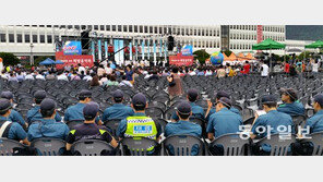 경남도 ‘3억원짜리 광복절 음악회’ 논란