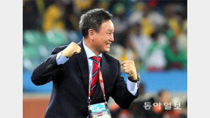 ‘남아공 16강’ 지휘 허정무, 러시아행 소방수 급부상