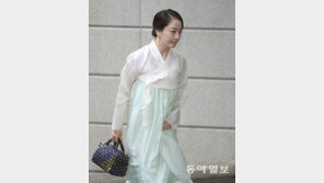 노현정, ‘정몽준 장녀’ 정남이 씨 결혼식 참석…김무성·박영선·나경원 등 정치인도