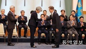 바른정당 “강경화 외교부 장관 임명, 협치 사실상 거부한 것” 반발