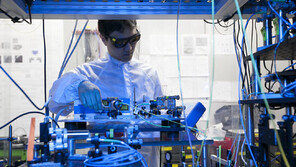 ‘해킹 불가능’ 양자암호통신 장거리 전송 성공