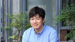 코믹하게 망가진 삼둥이 아빠 송일국 “연기 변신? 실제 모습과 비슷해요”