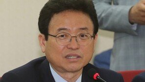 민주당 “홍준표 이어 이철우…한국당, 막말 잘 하는 사람 지도부로 뽑기로 했나”