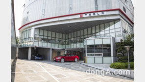 테슬라, 강서 서비스센터 오픈… ‘모델S 90D’ 출고 개시
