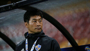 외인 2명 떠나보낸 울산 ‘원톱 어디 없소’