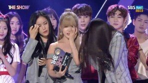티아라, ‘멤버 왕따 논란’ 딛고 5년 만에 1위…효민 “기쁜 건 어쩔 수 없다”