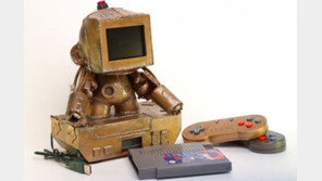 [꿀딴지곰 겜덕연구소] 덕중에 덕은 양덕! 게임기가 예술 작품으로 변신하다