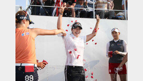 KLPGA 신데렐라 김지현 “골프에 눈 뜨게 해준 두 스승께 감사”