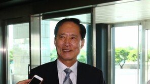 송영무, ‘군납비리 솜방망이 처분·전관예우·딸 관련’ 의혹까지?