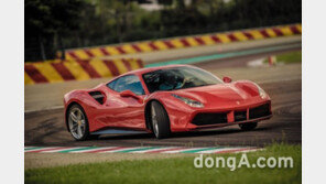 페라리 V8 트윈터보 엔진, 2년 연속 ‘2017 올해의 엔진상’ 수상