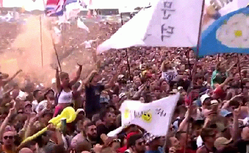 “이게 다 문재인 덕분이다”…영국 축제서 존재감 폭발한 ‘깃발’ 화제