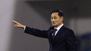 16경기 모두 실점…강원의 수비조직력 걱정